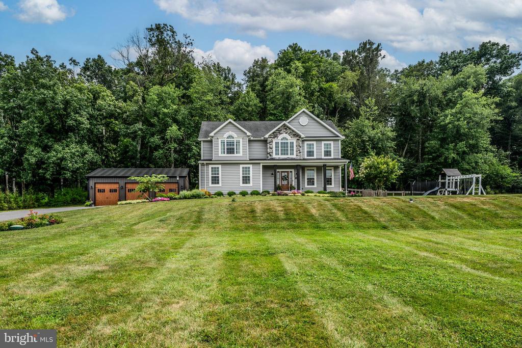 3270 PIPE CREEK VIEW DRIVE