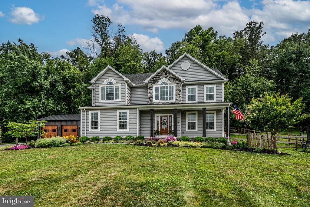 3270 PIPE CREEK VIEW DRIVE