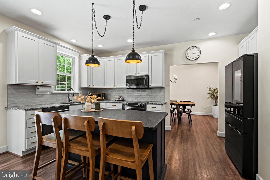 3270 PIPE CREEK VIEW DRIVE