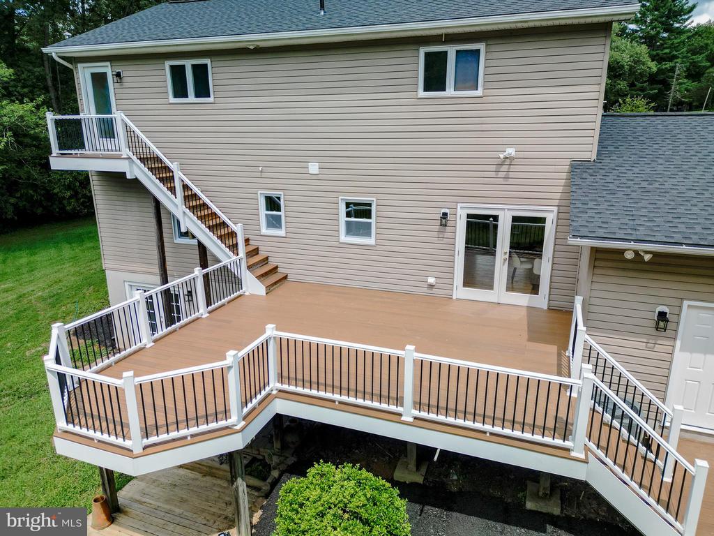 7000 SHELDON LANE