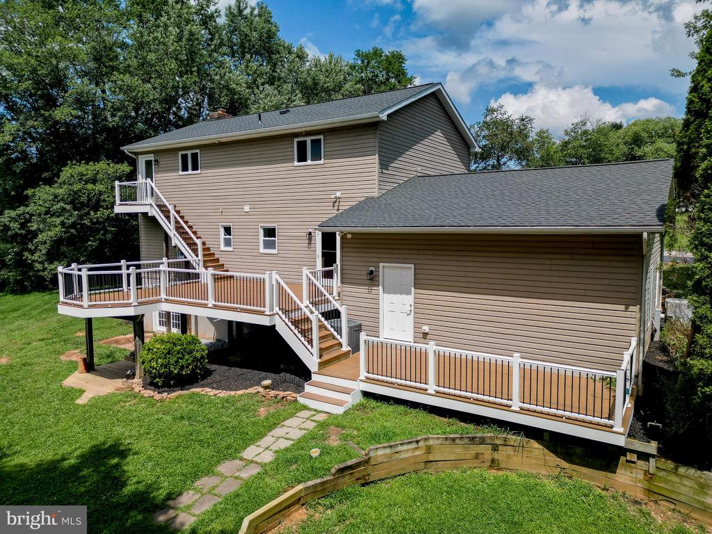 7000 SHELDON LANE