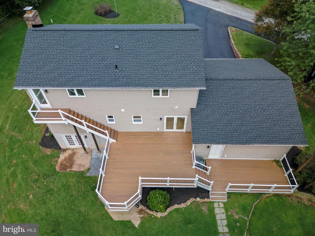 7000 SHELDON LANE