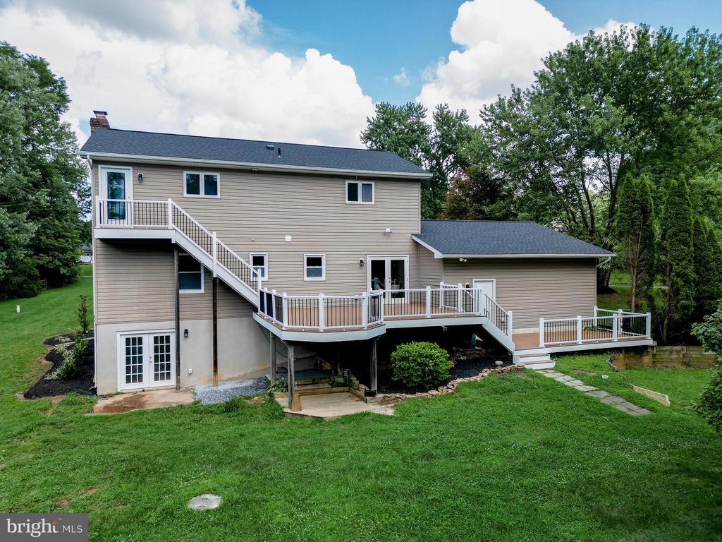 7000 SHELDON LANE