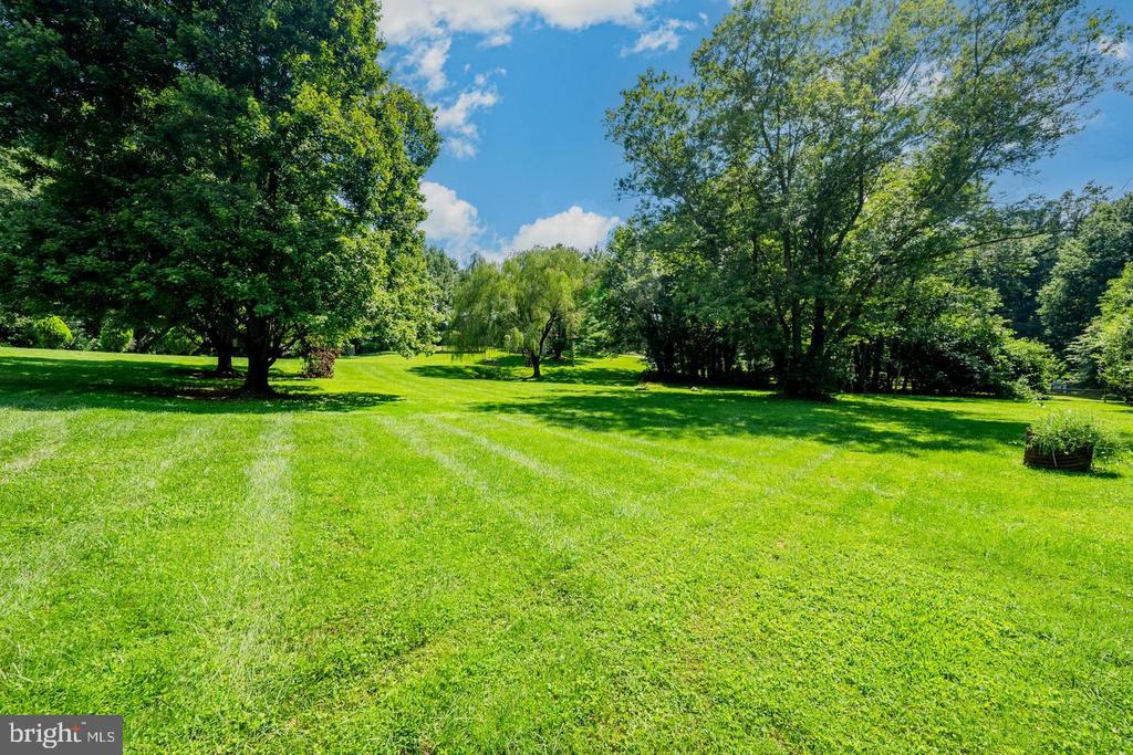 7000 SHELDON LANE