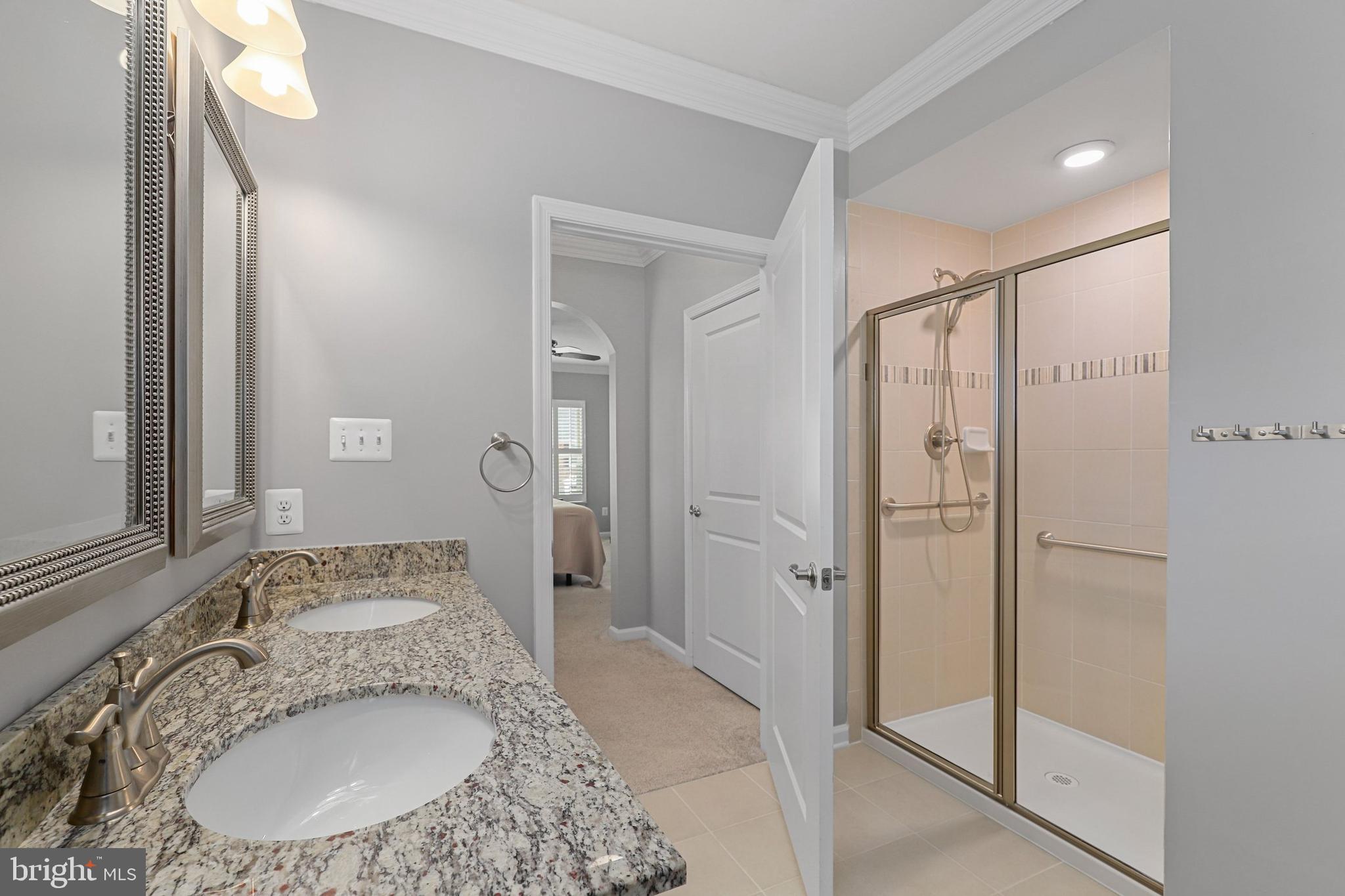 4839 Hiteshow DRIVE Unit: 204