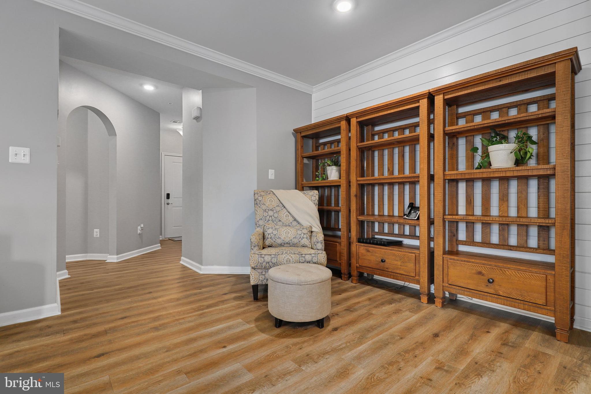 4839 Hiteshow DRIVE Unit: 204