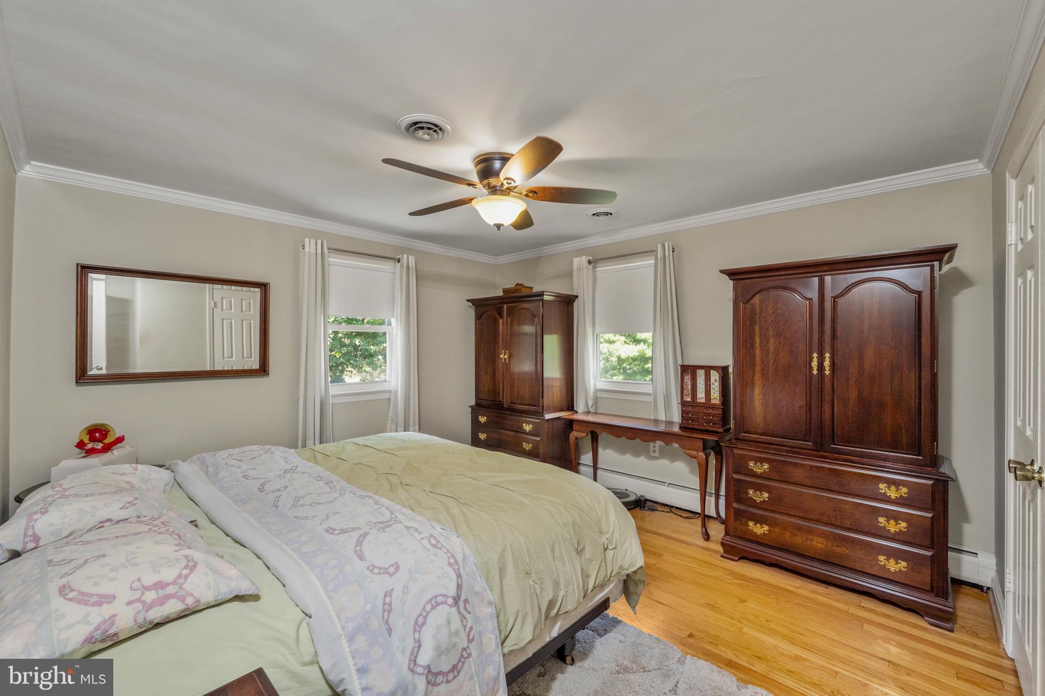 710 N WARFIELD DRIVE