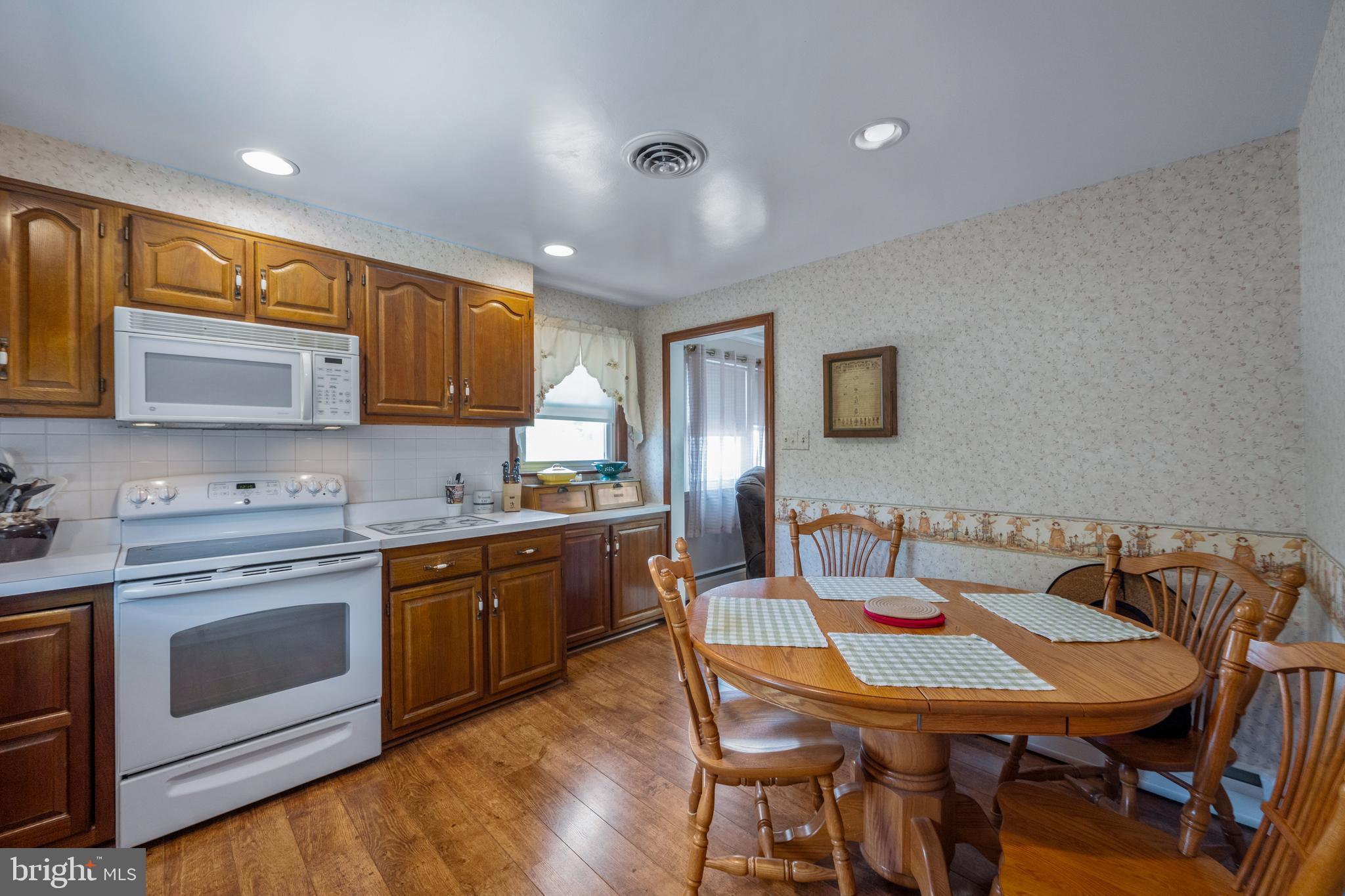 710 N WARFIELD DRIVE