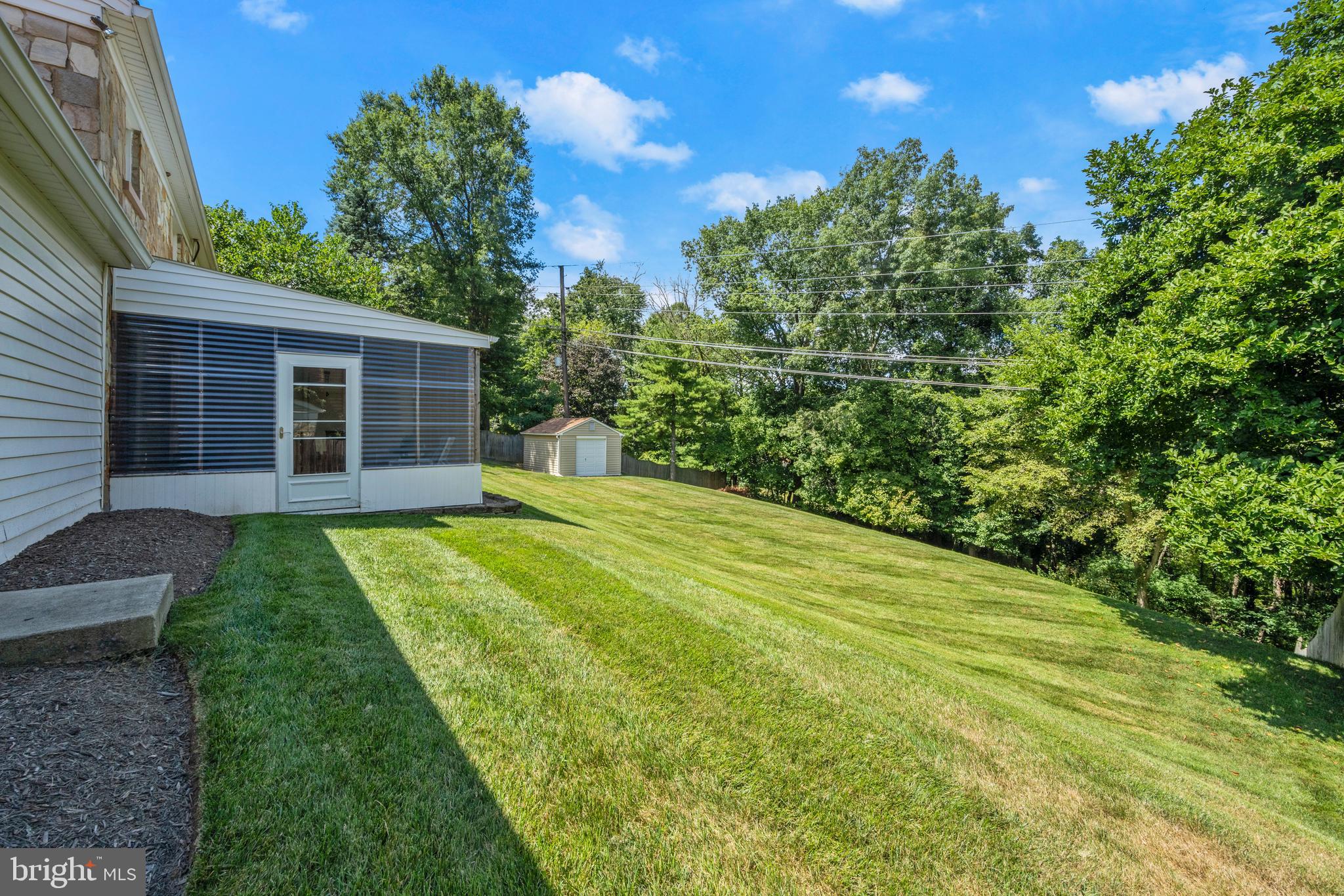 710 N WARFIELD DRIVE