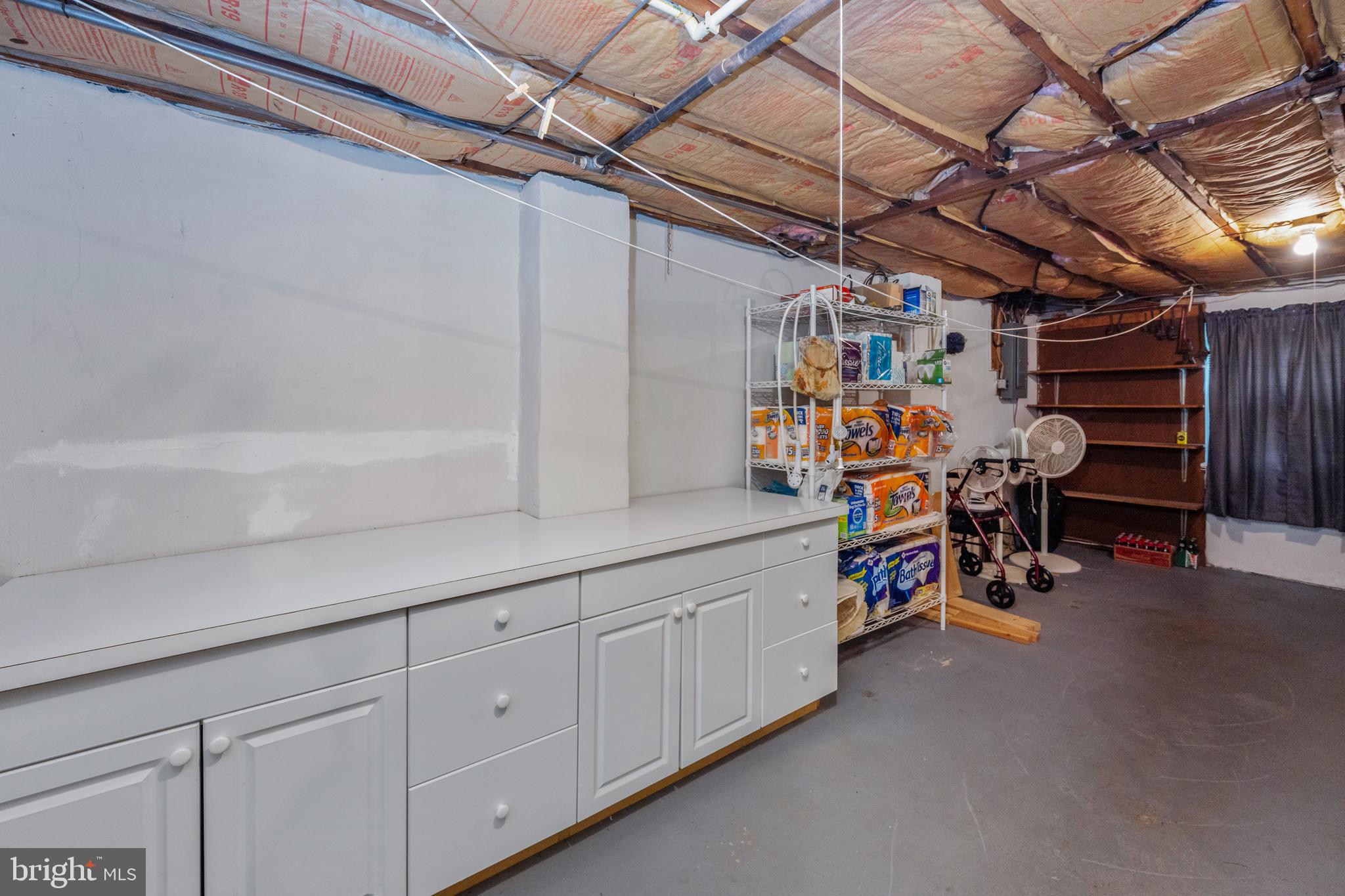 710 N WARFIELD DRIVE