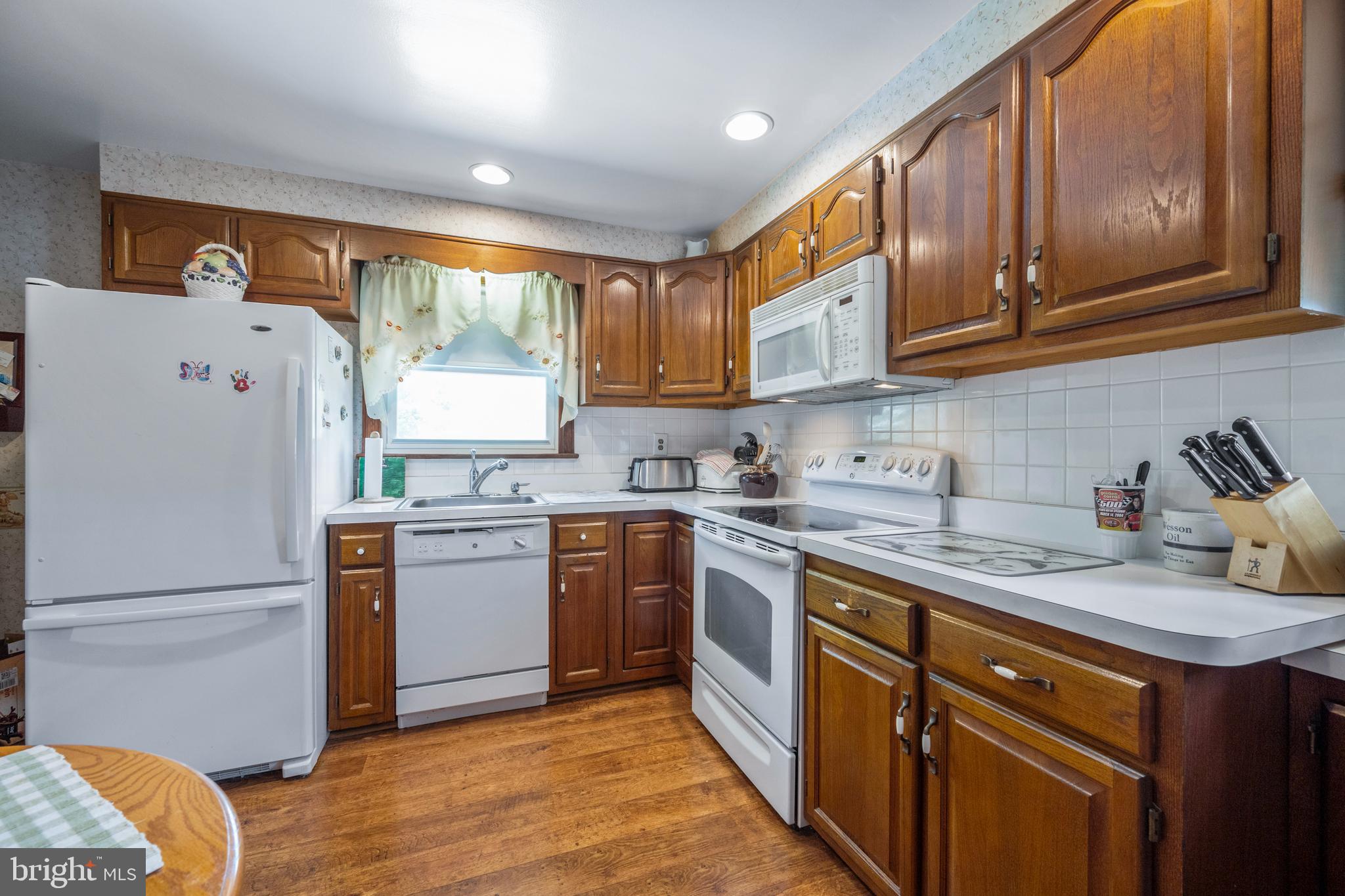 710 N WARFIELD DRIVE