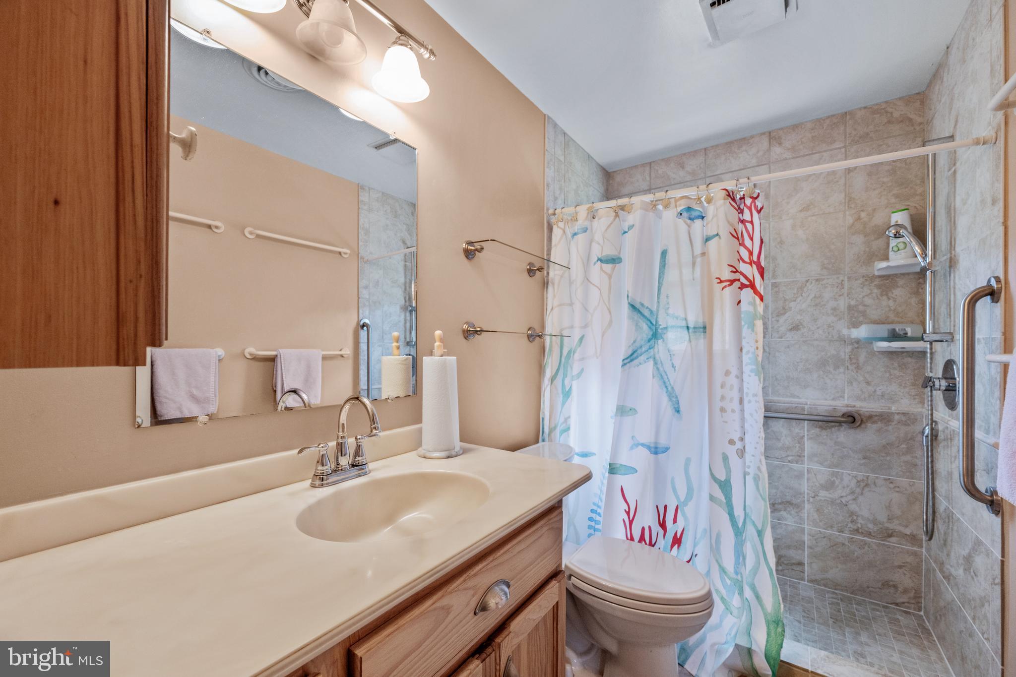 710 N WARFIELD DRIVE