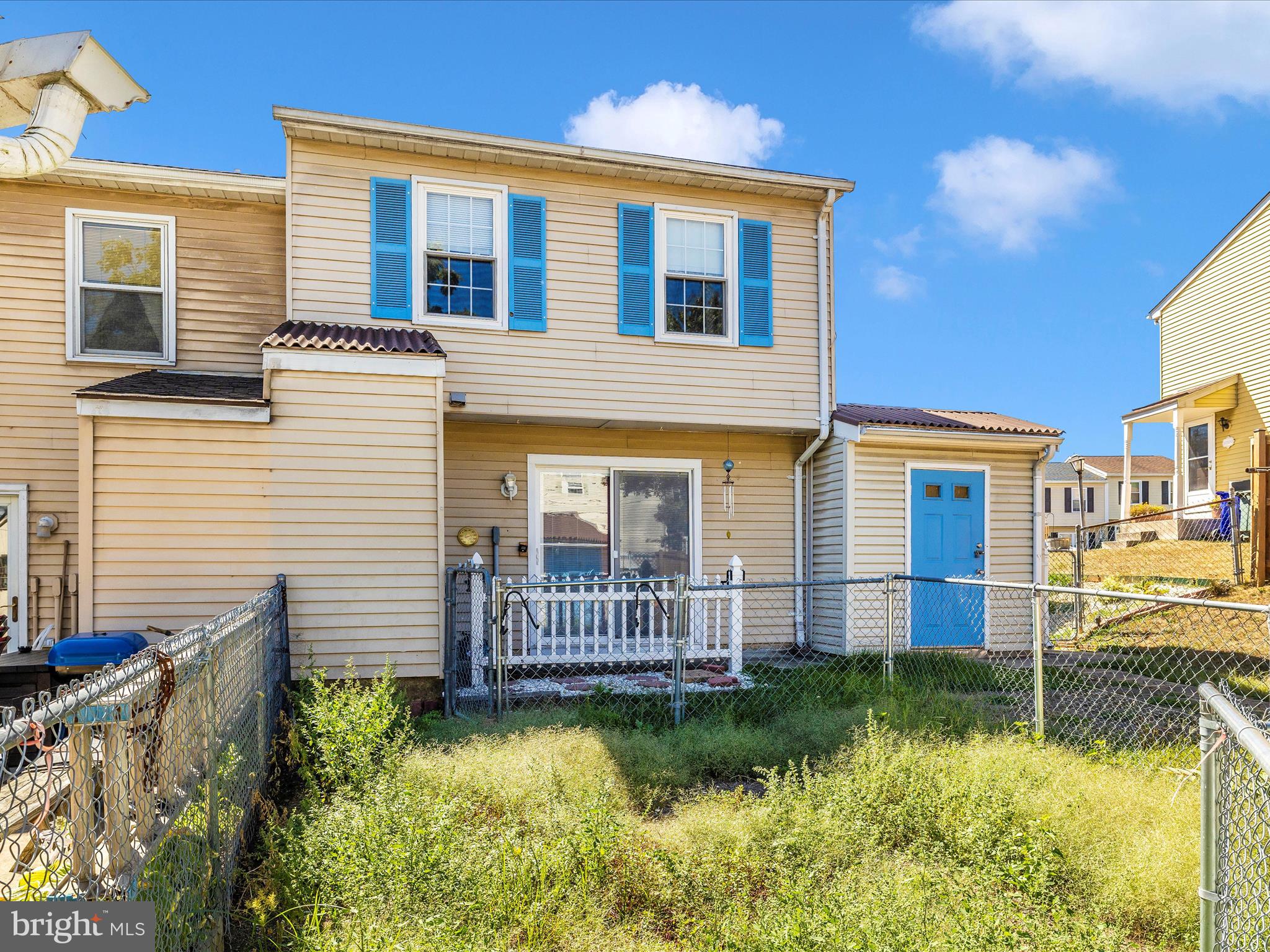 102 Stonegate DRIVE