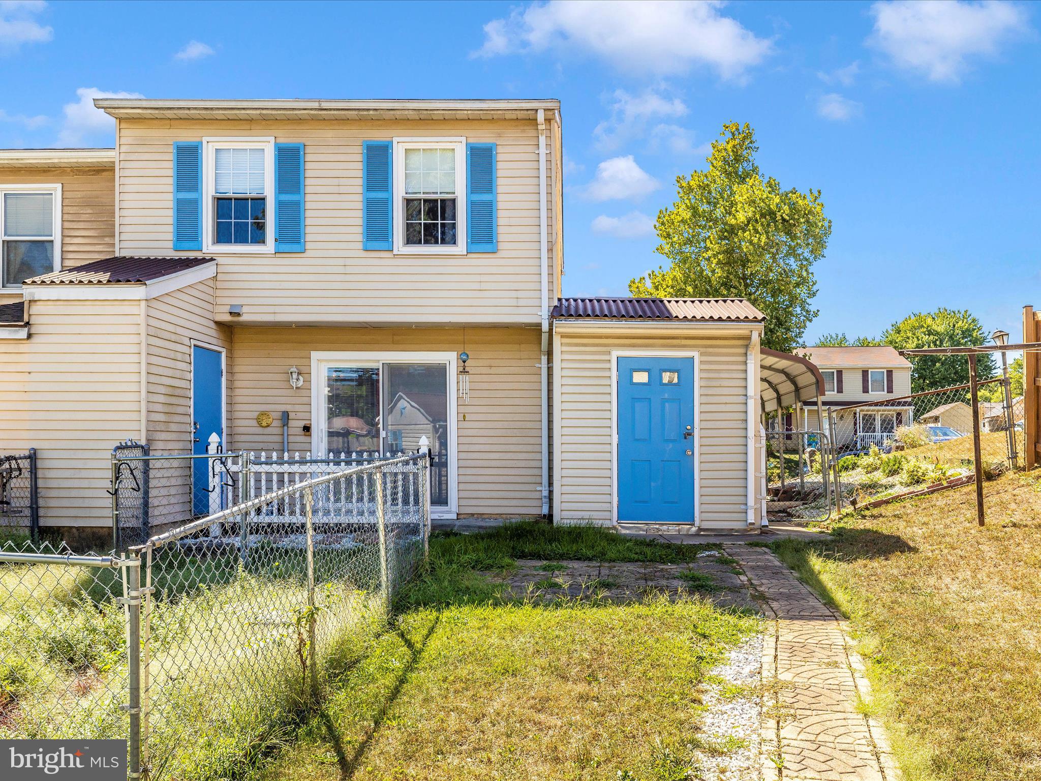 102 Stonegate DRIVE