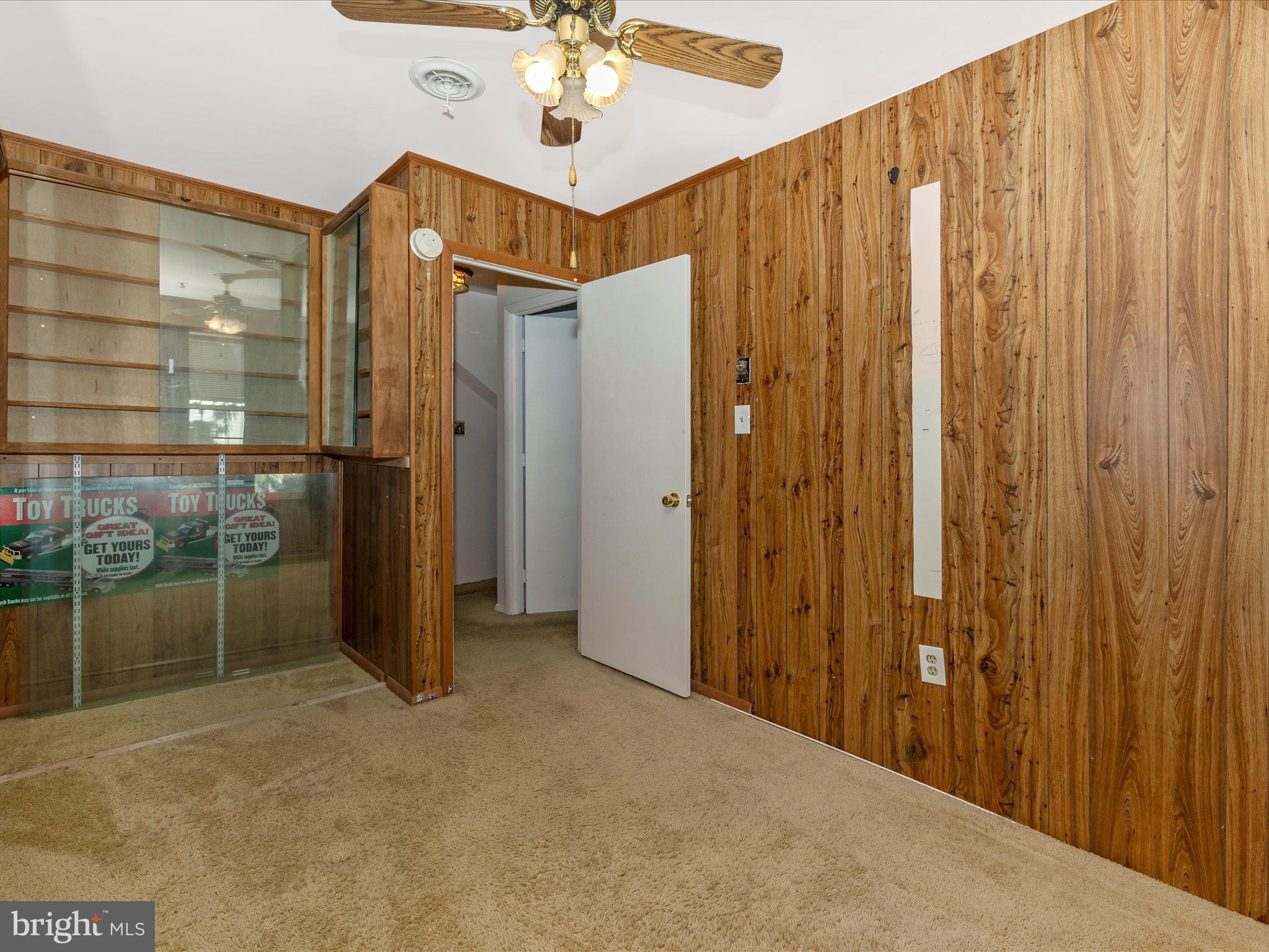 102 Stonegate DRIVE