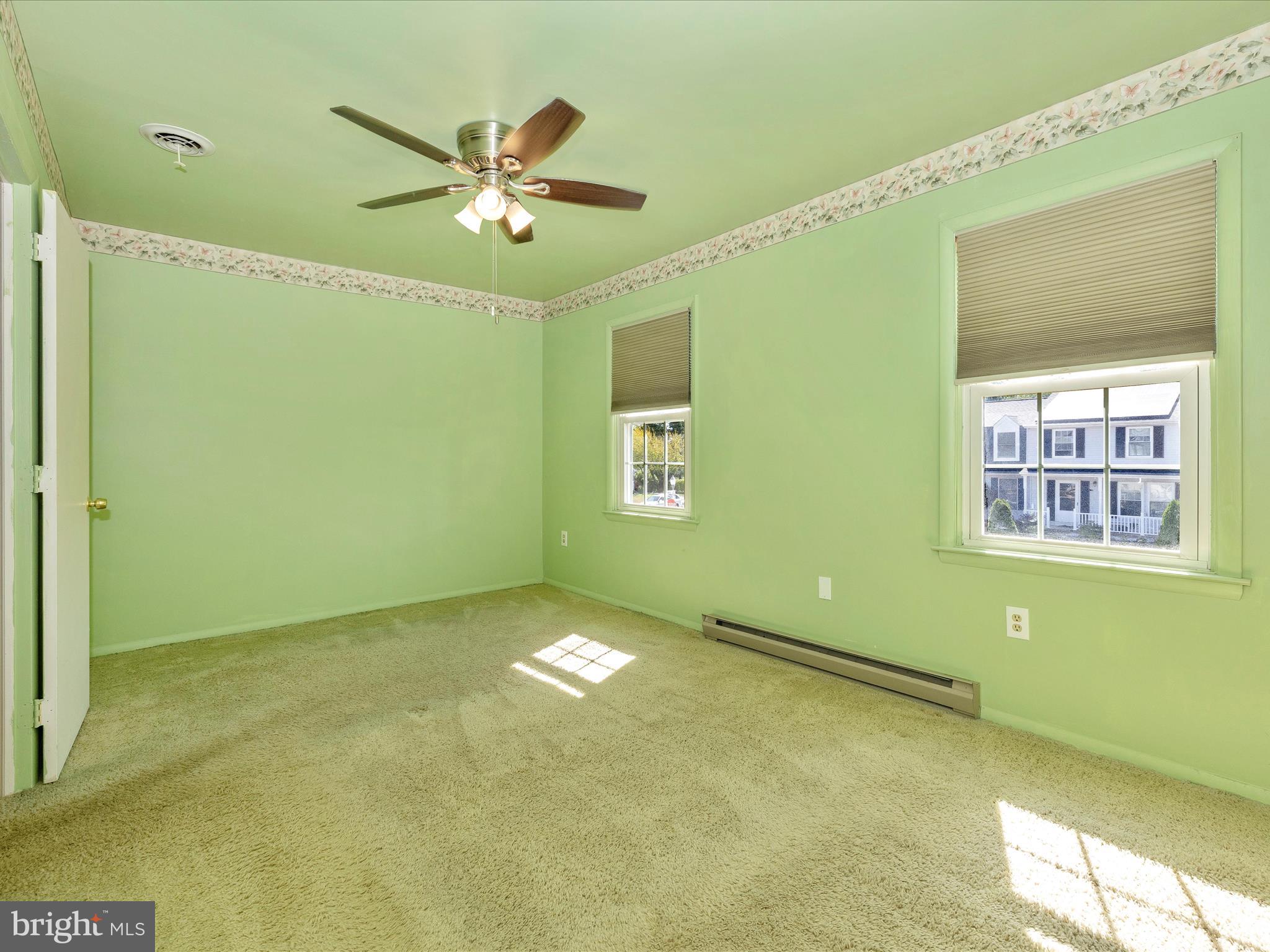 102 Stonegate DRIVE
