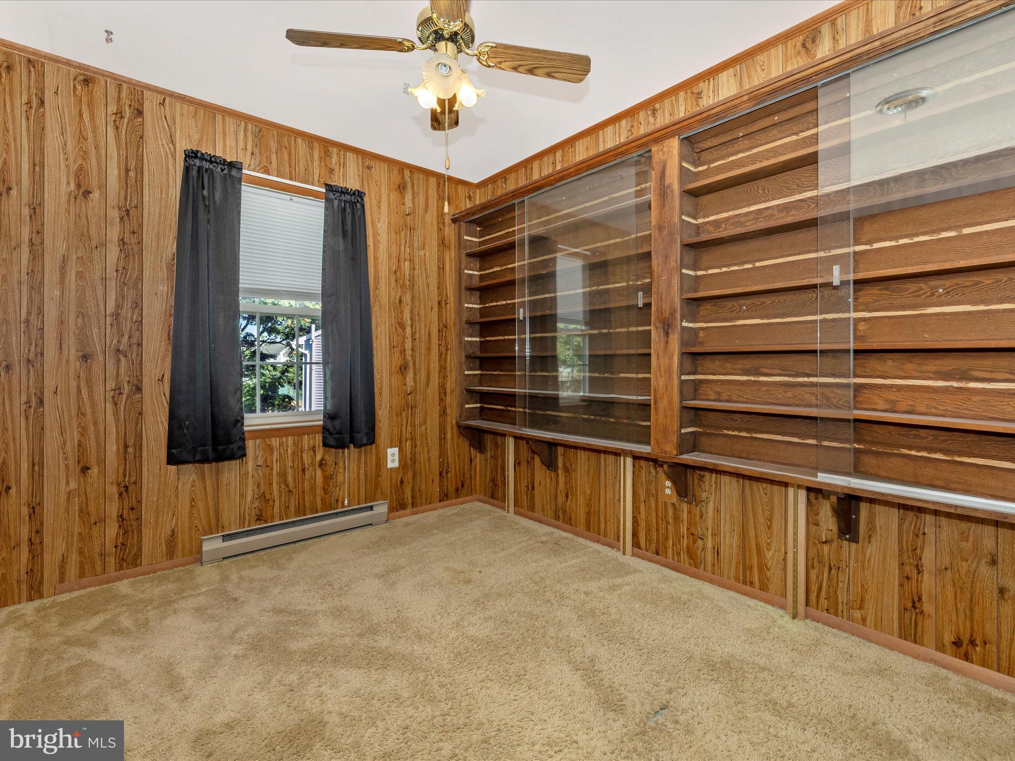 102 Stonegate DRIVE