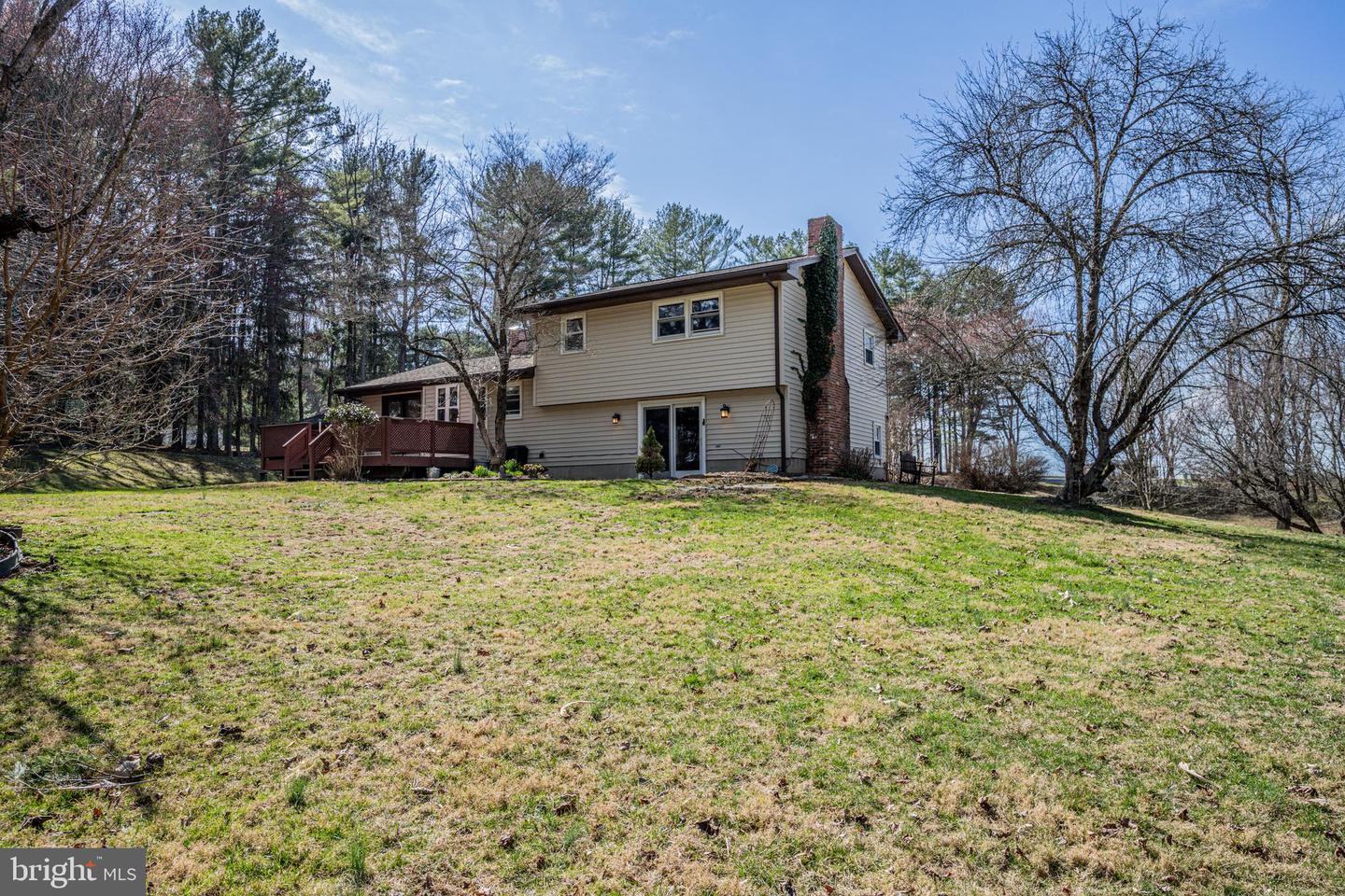 12402 Hill Ct