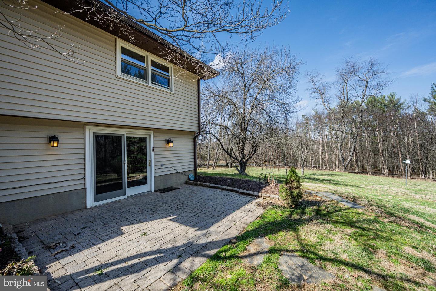 12402 Hill Ct