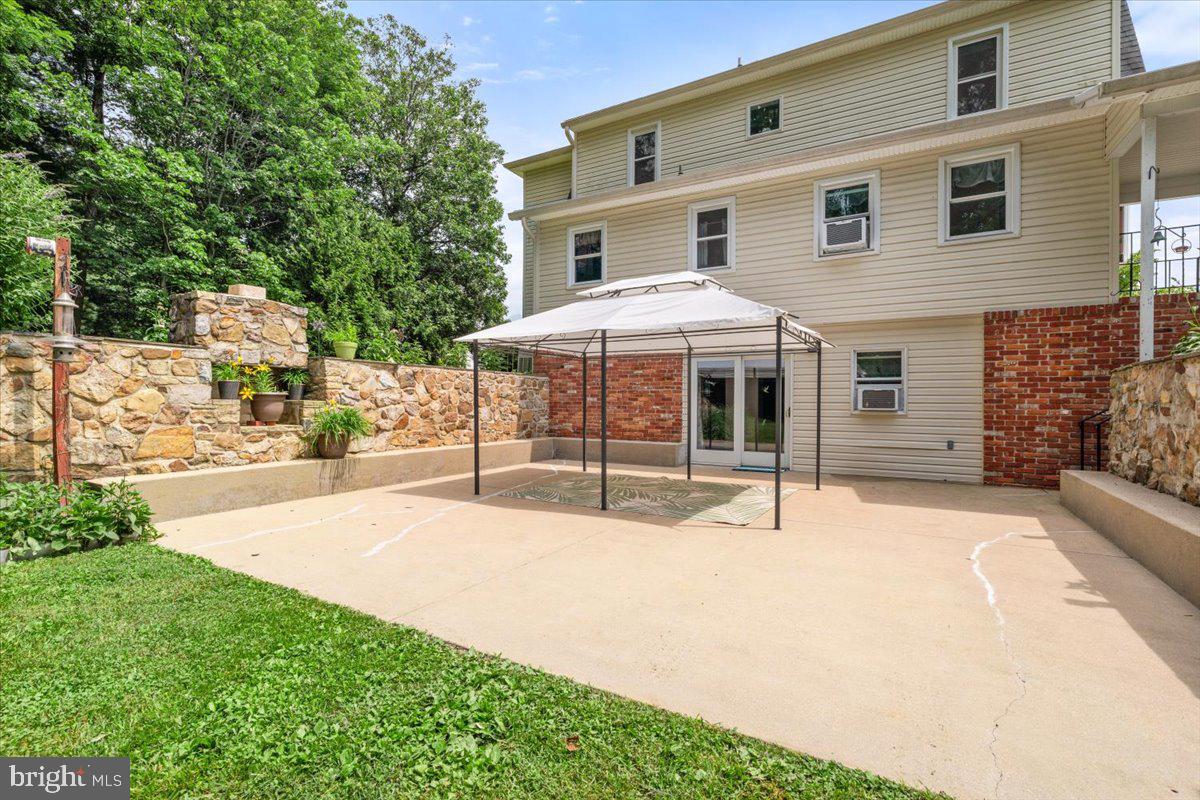 10 Linda Ct