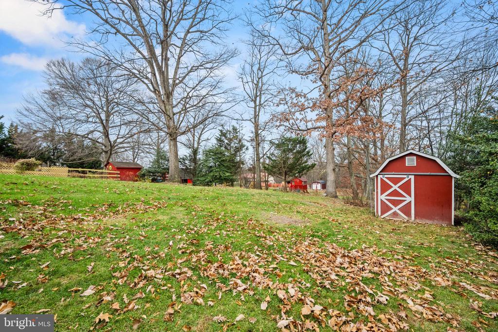 5402 HINES ROAD