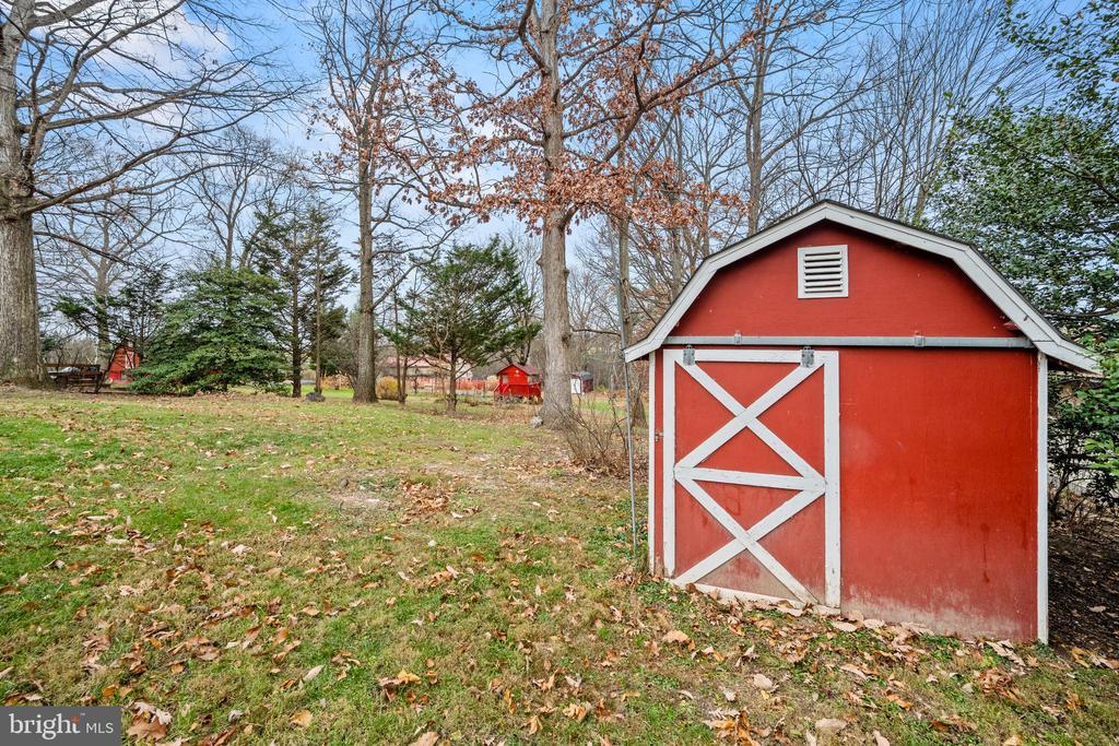 5402 HINES ROAD