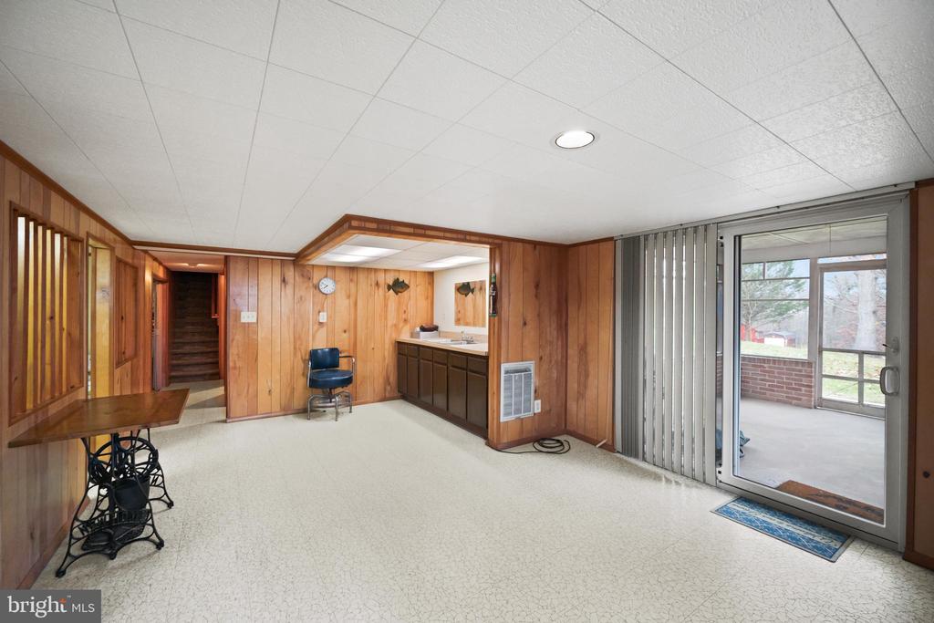 5402 HINES ROAD