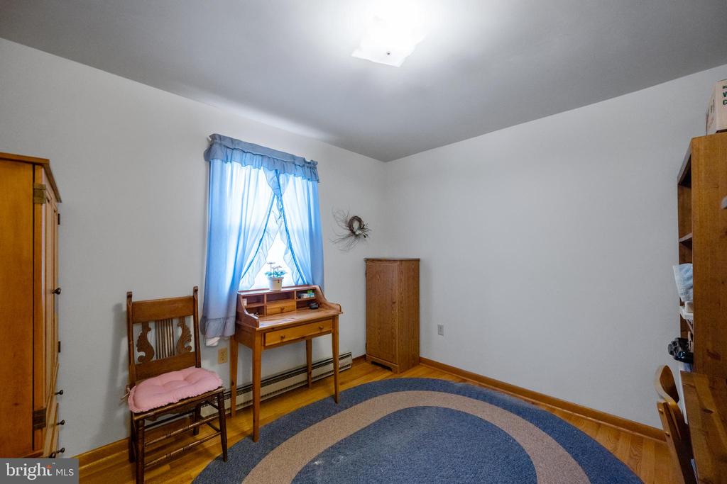 5402 HINES ROAD