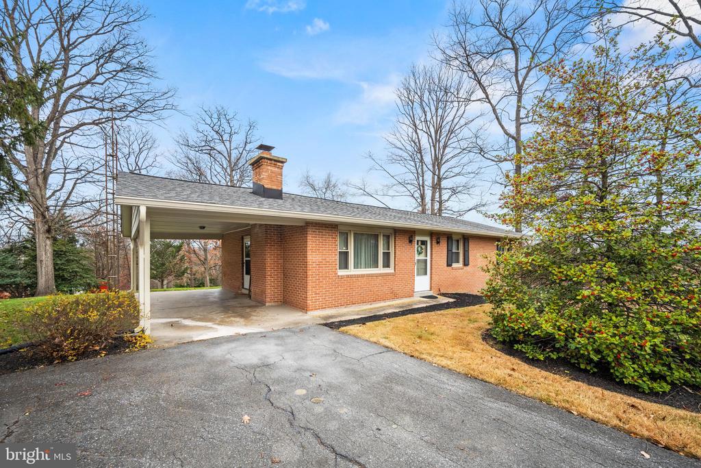 5402 HINES ROAD