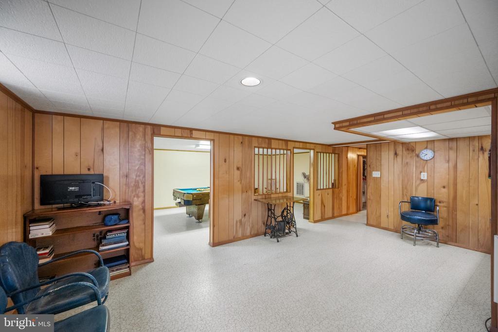 5402 HINES ROAD