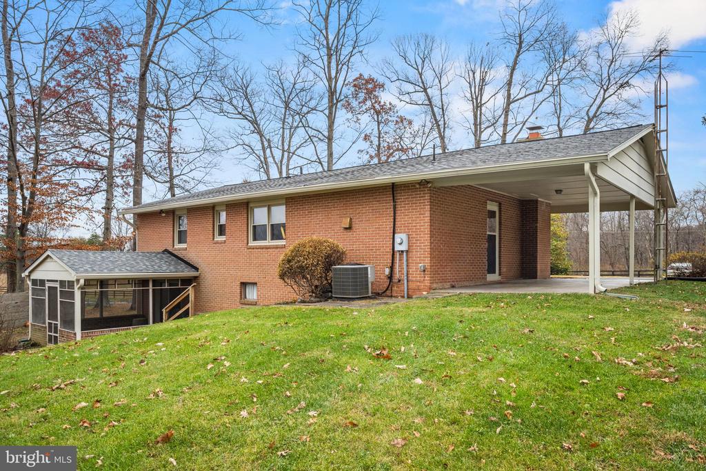 5402 HINES ROAD