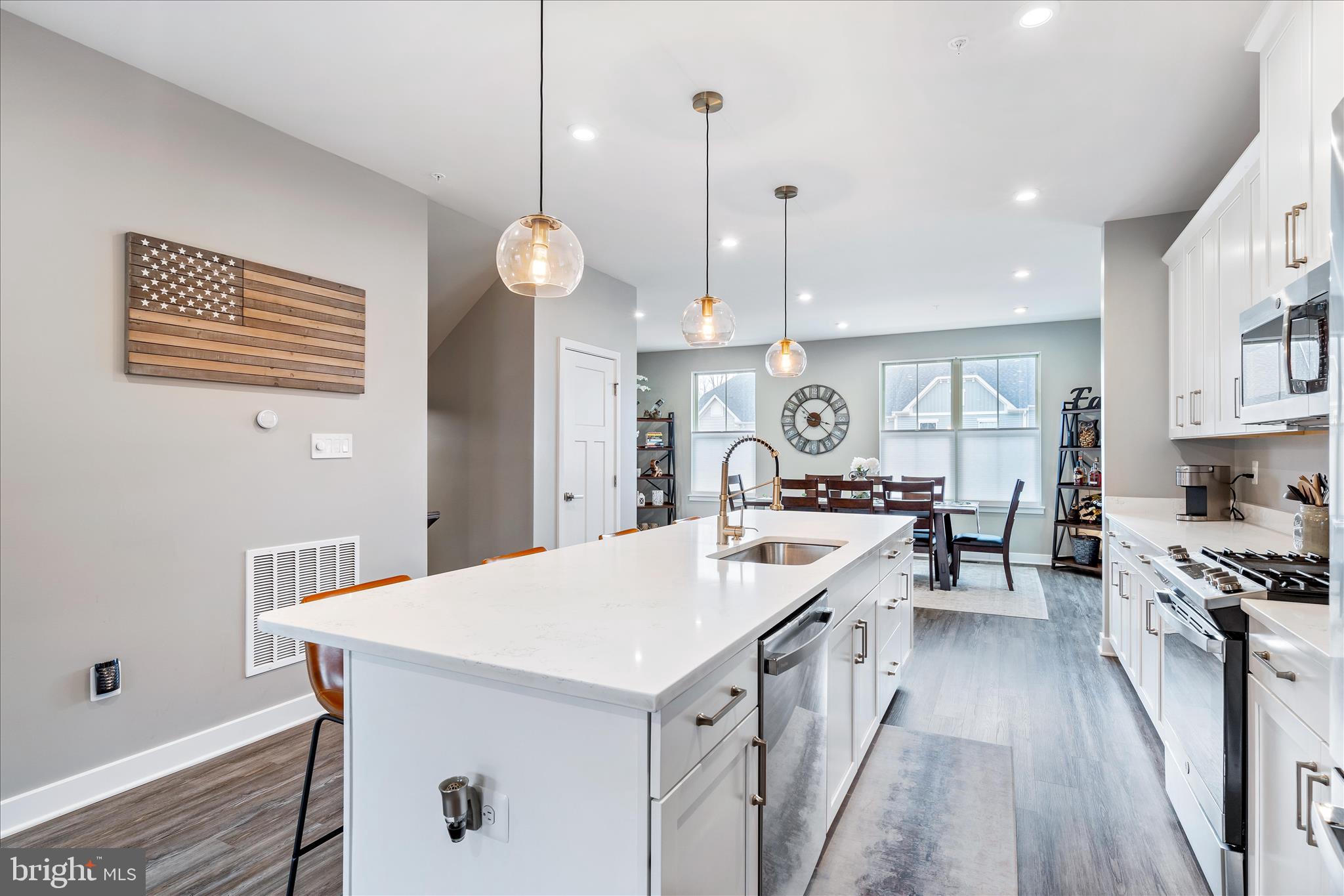 5924 PECKING STONE STREET