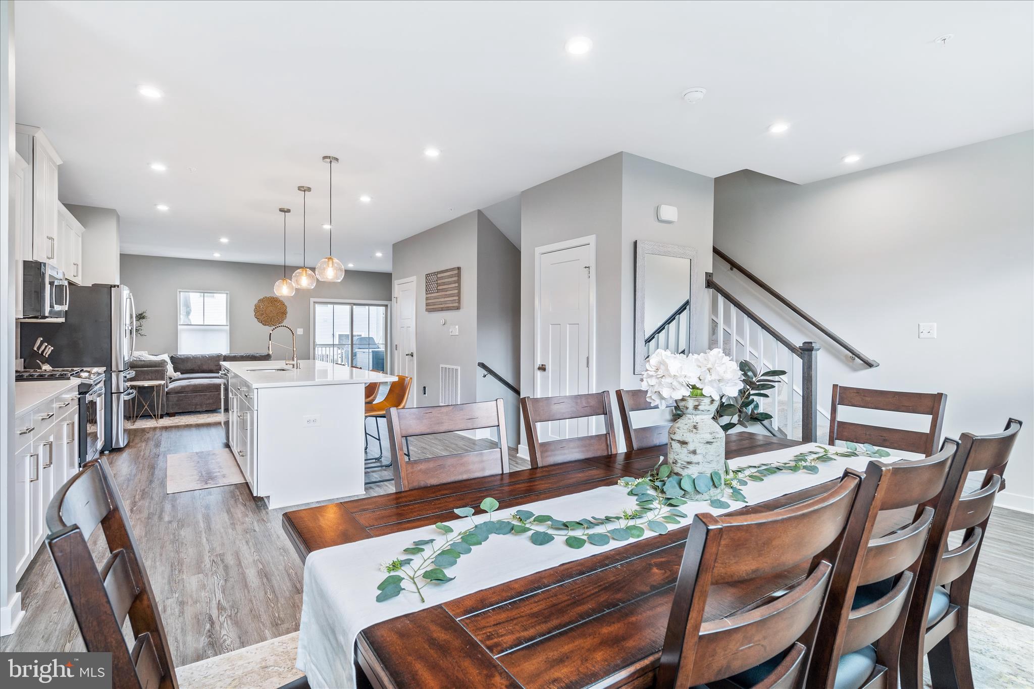 5924 PECKING STONE STREET