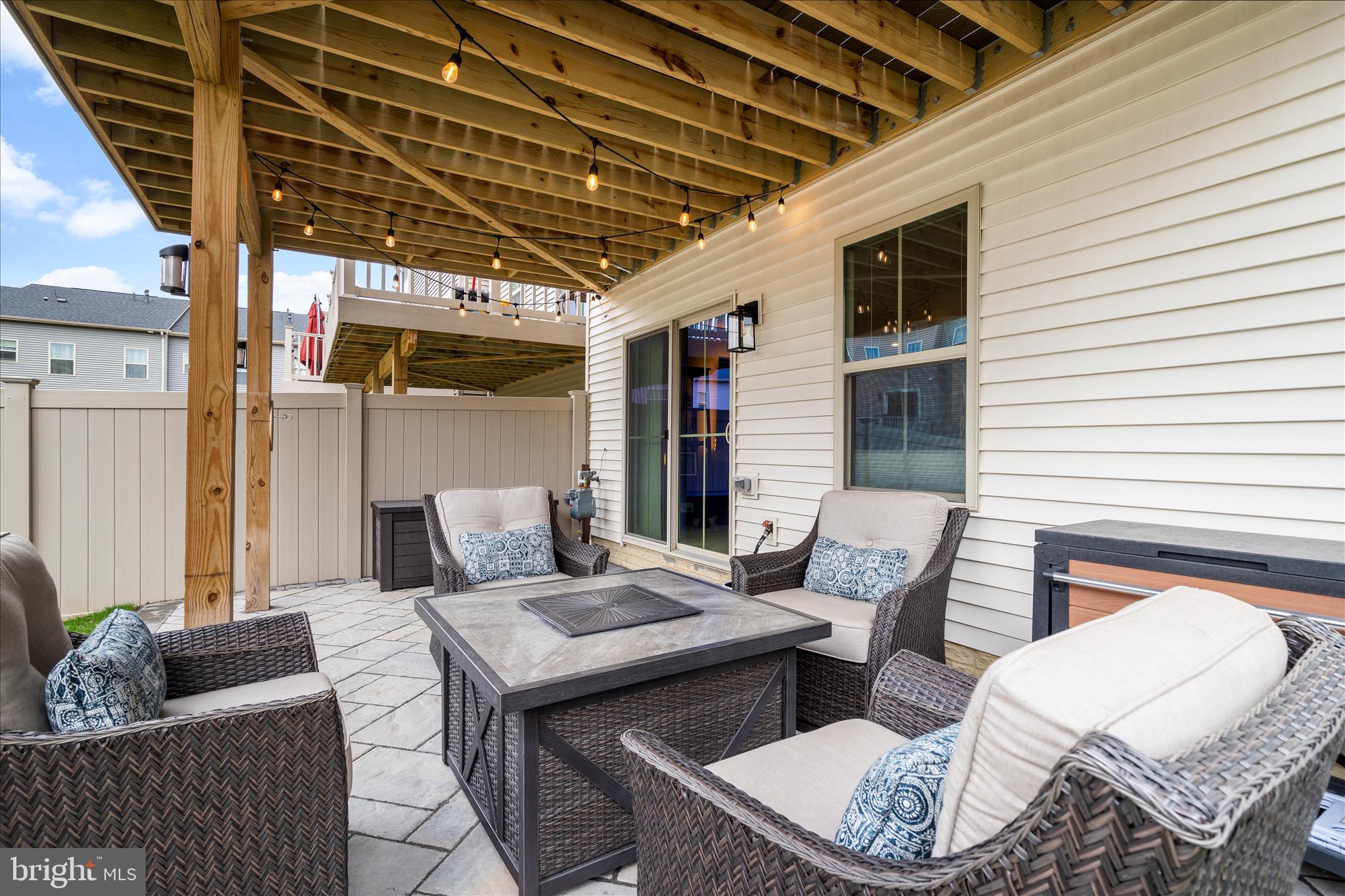 5924 PECKING STONE STREET