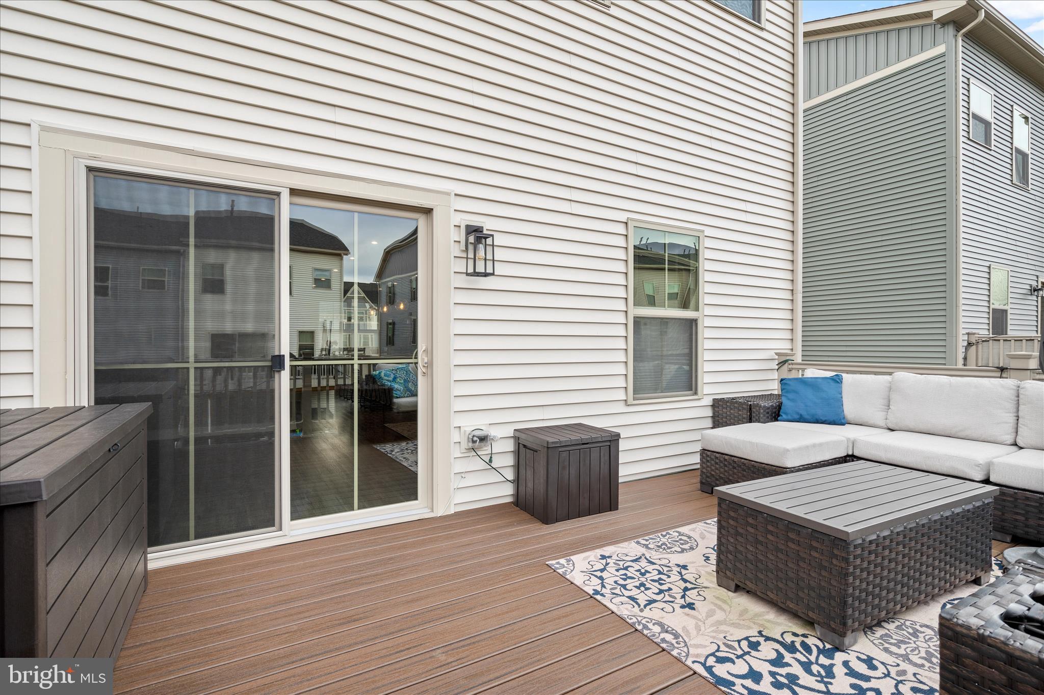 5924 PECKING STONE STREET