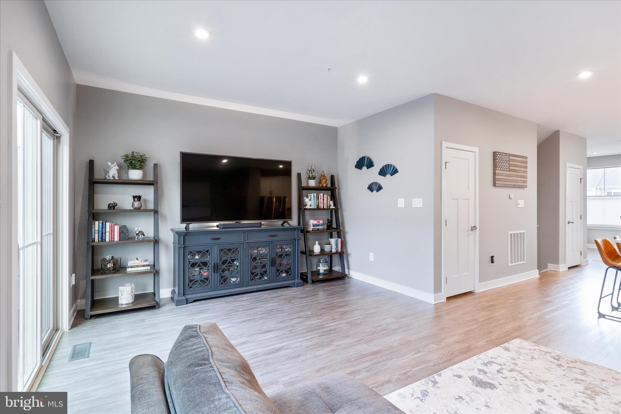 5924 PECKING STONE STREET