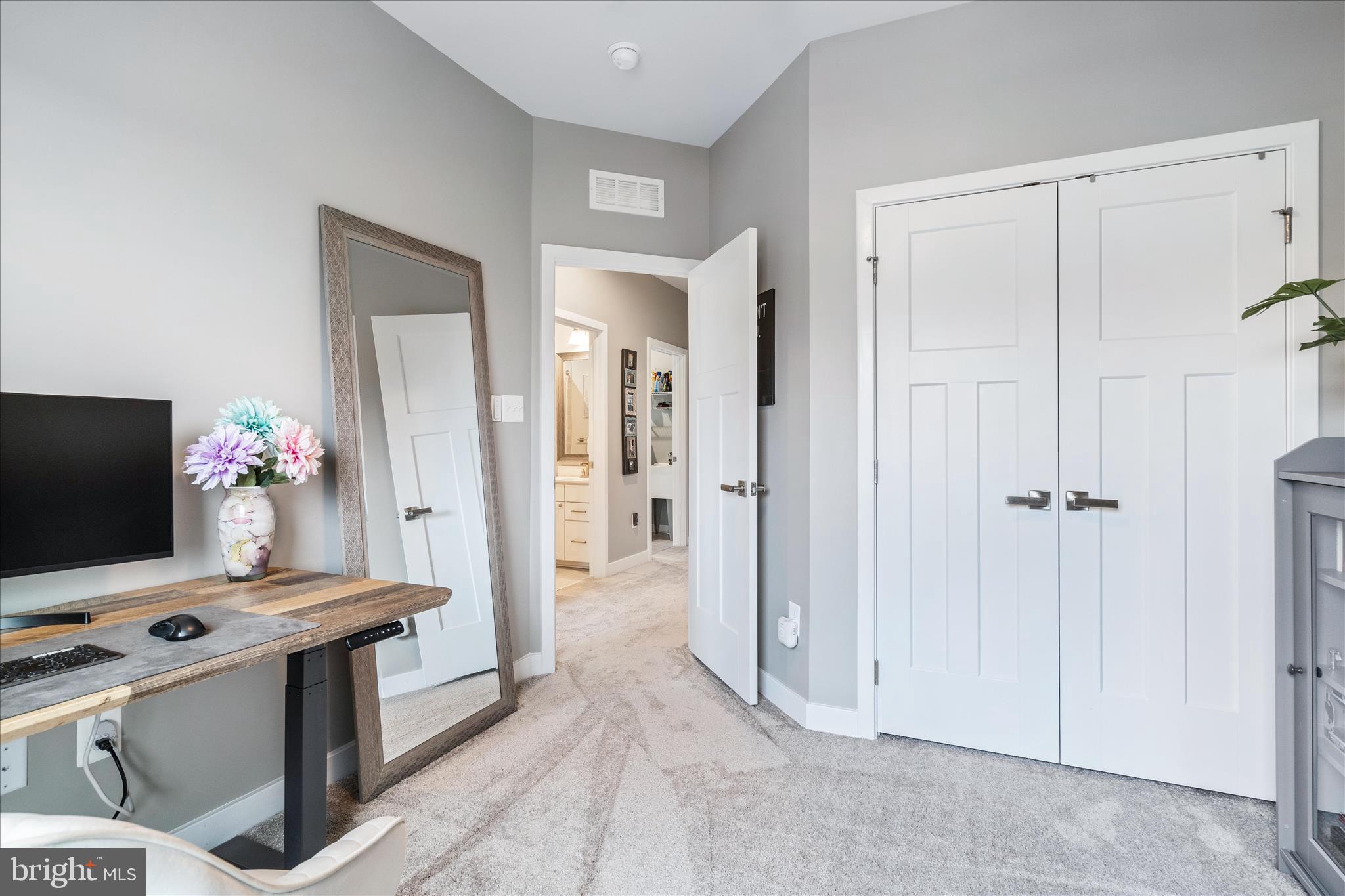 5924 PECKING STONE STREET