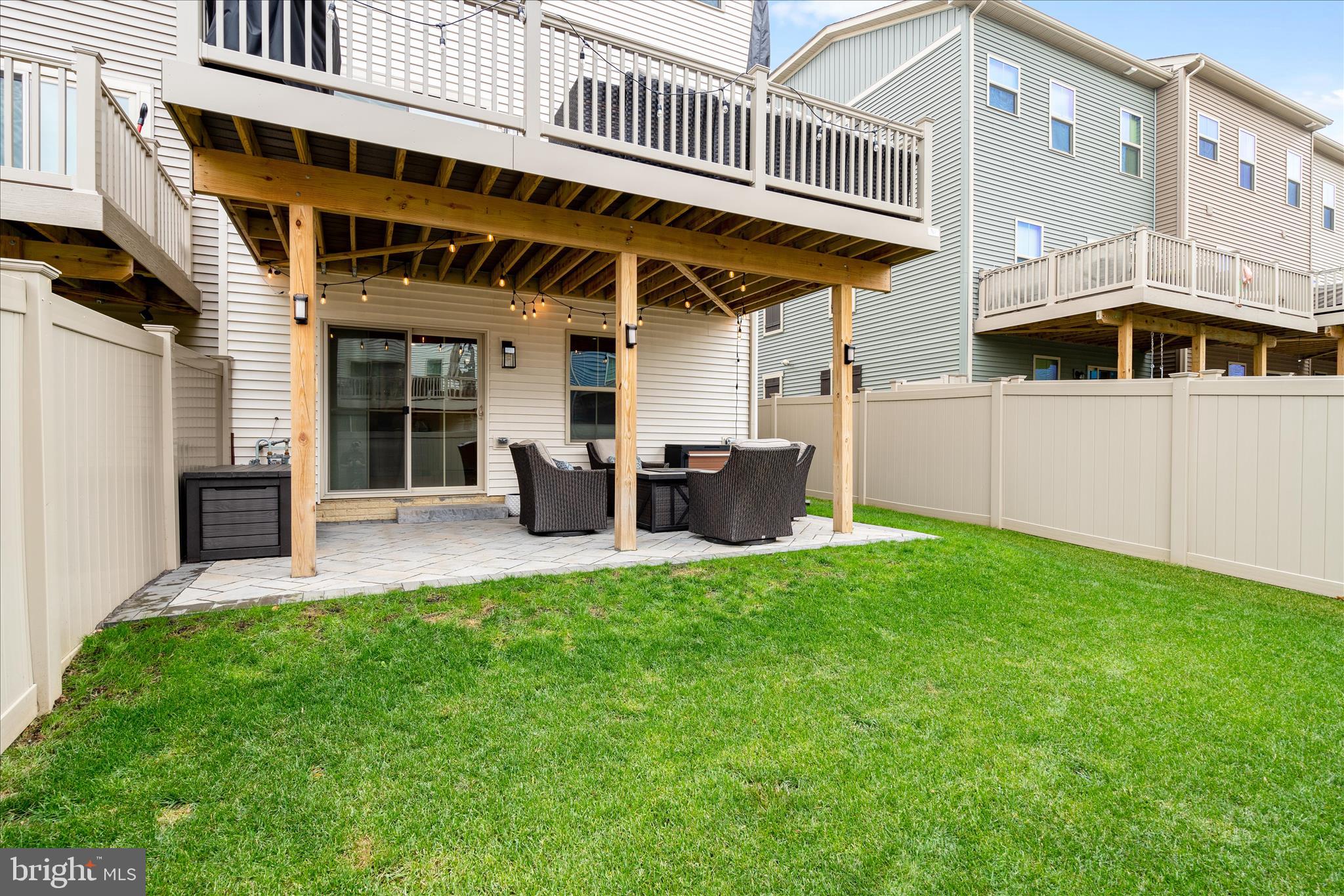 5924 PECKING STONE STREET