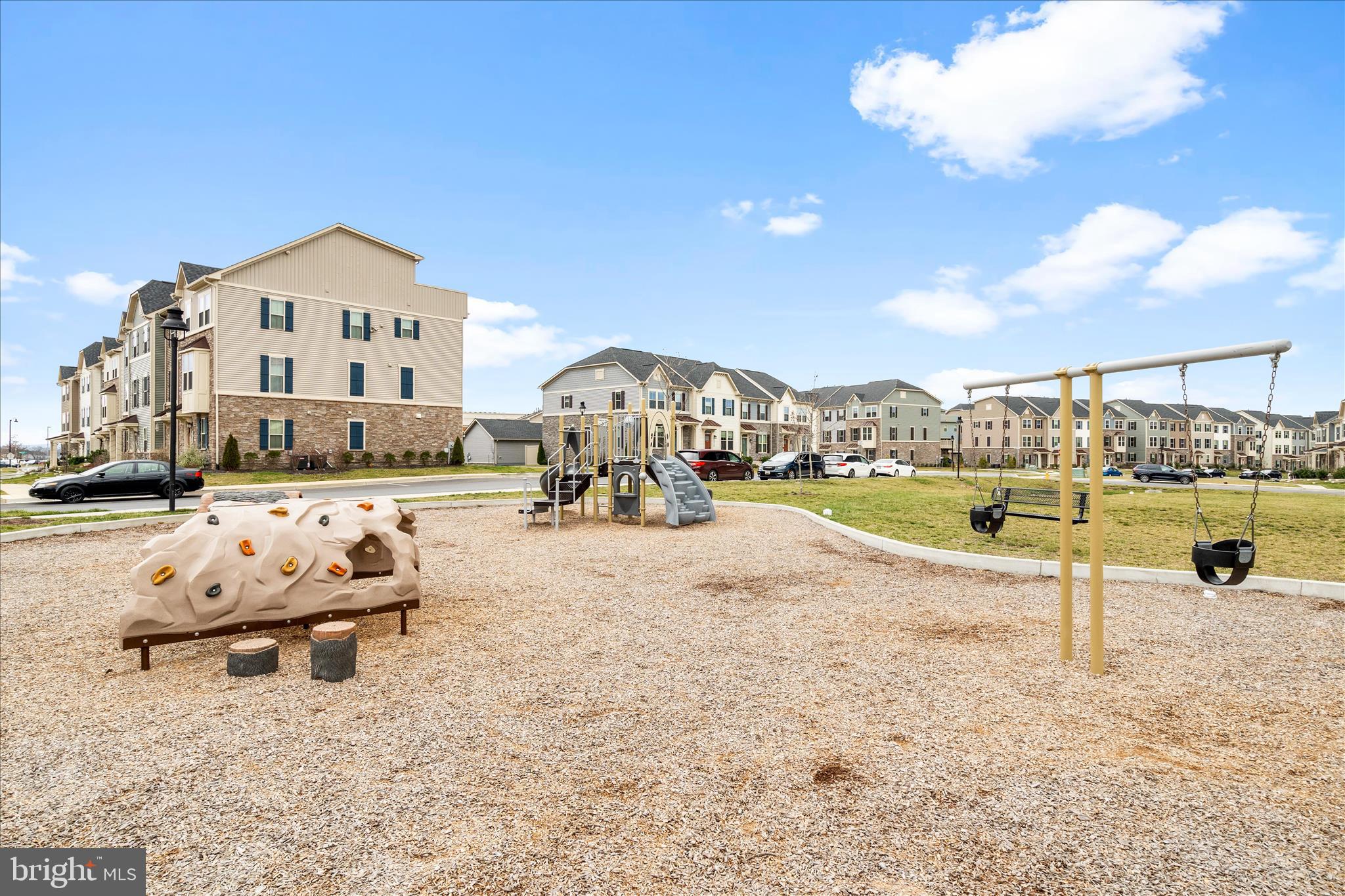 5924 PECKING STONE STREET