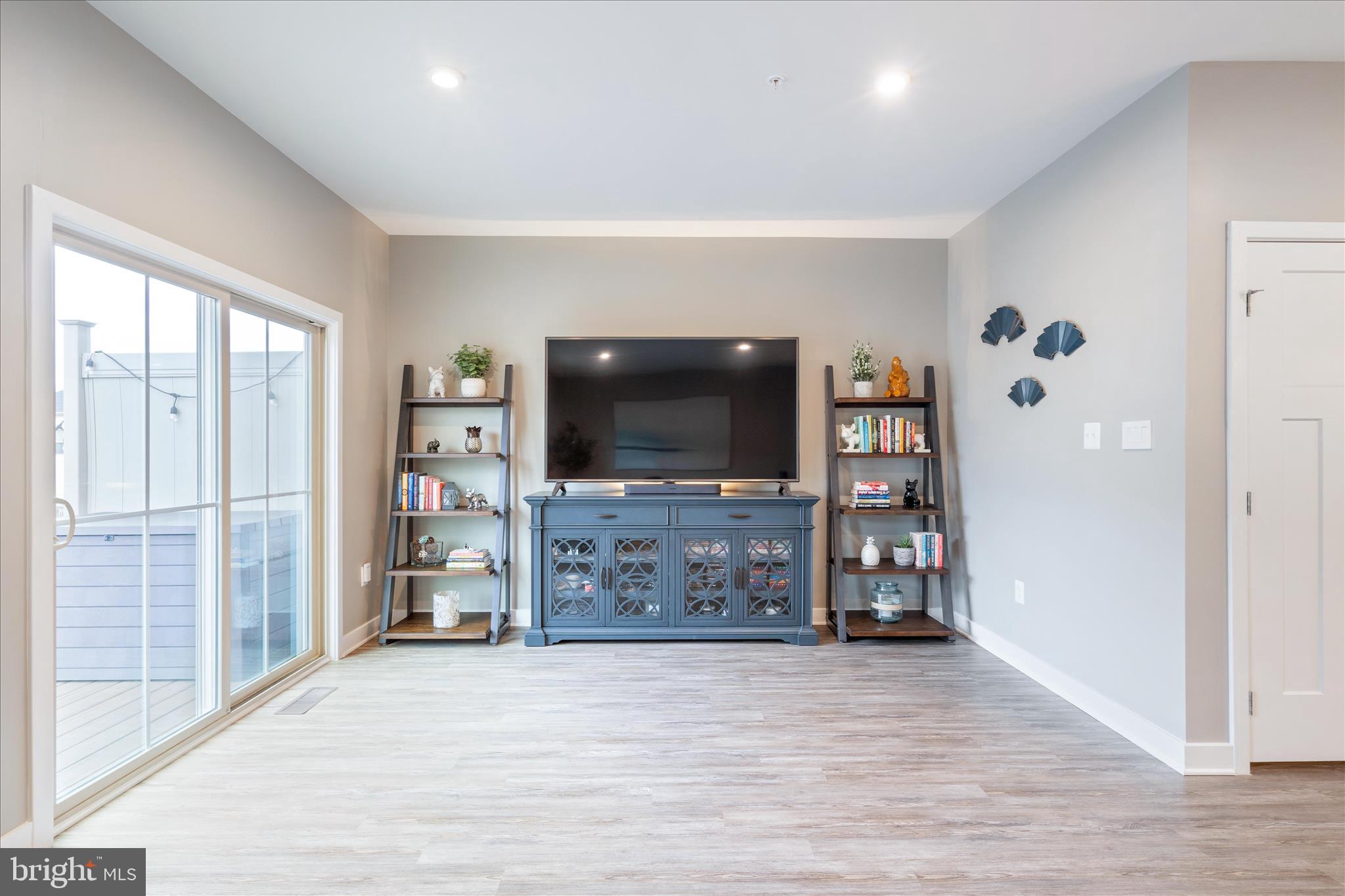 5924 PECKING STONE STREET