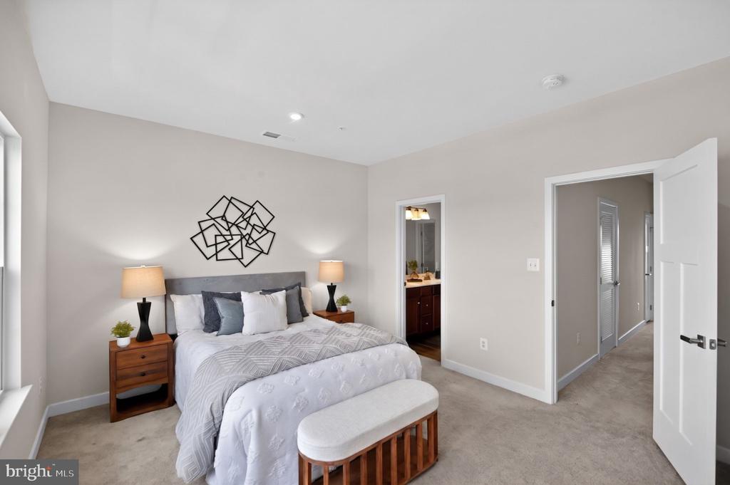 6638 BALLENGER RUN BOULEVARD