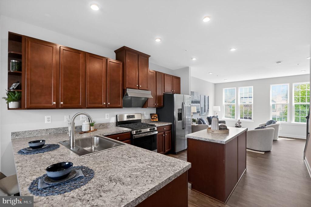 6638 BALLENGER RUN BOULEVARD