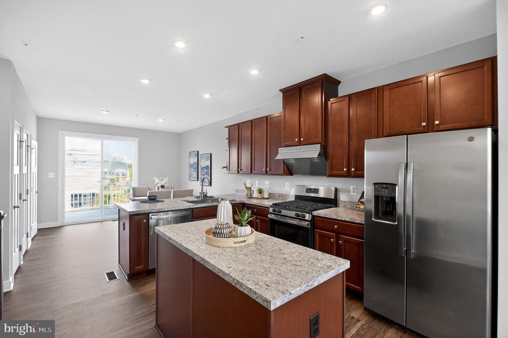 6638 BALLENGER RUN BOULEVARD