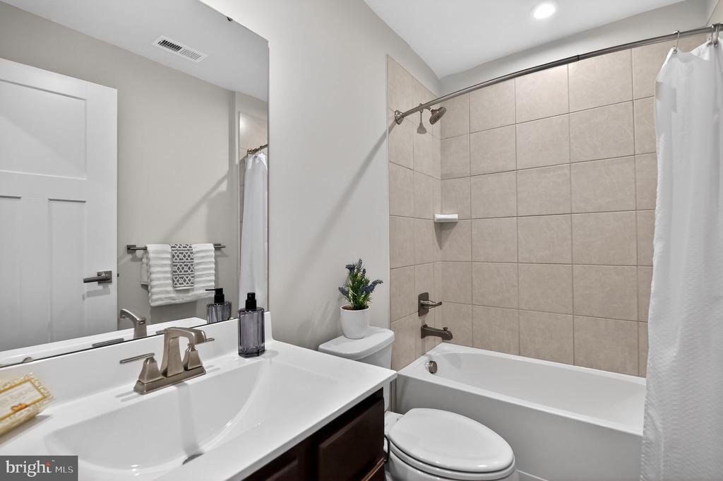 6638 BALLENGER RUN BOULEVARD