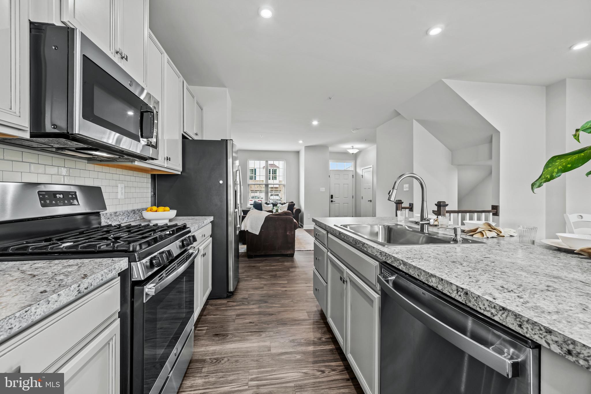 10702 LAMOKA LANE