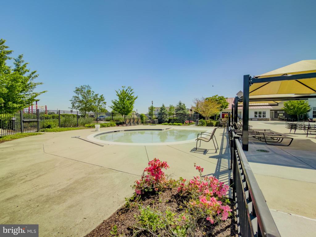 11058 EMERALD CROWN DRIVE