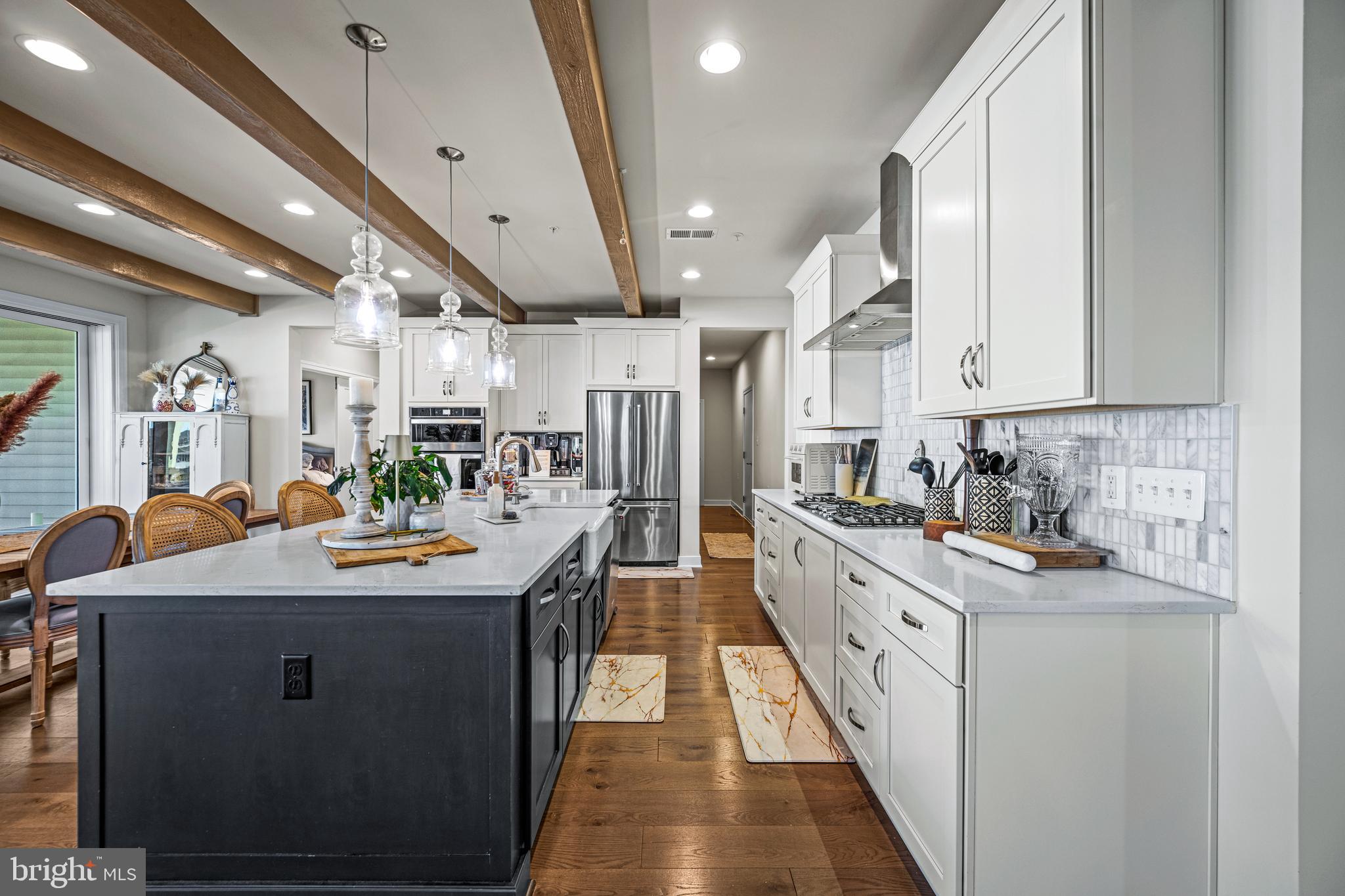 11058 EMERALD CROWN DRIVE