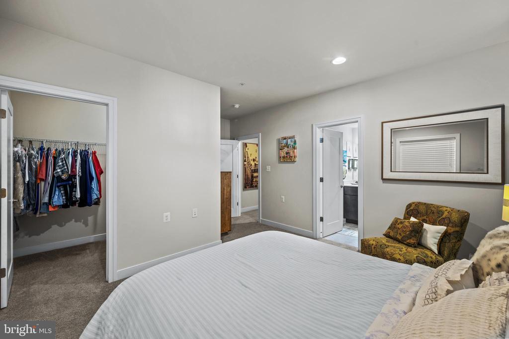 11058 EMERALD CROWN DRIVE