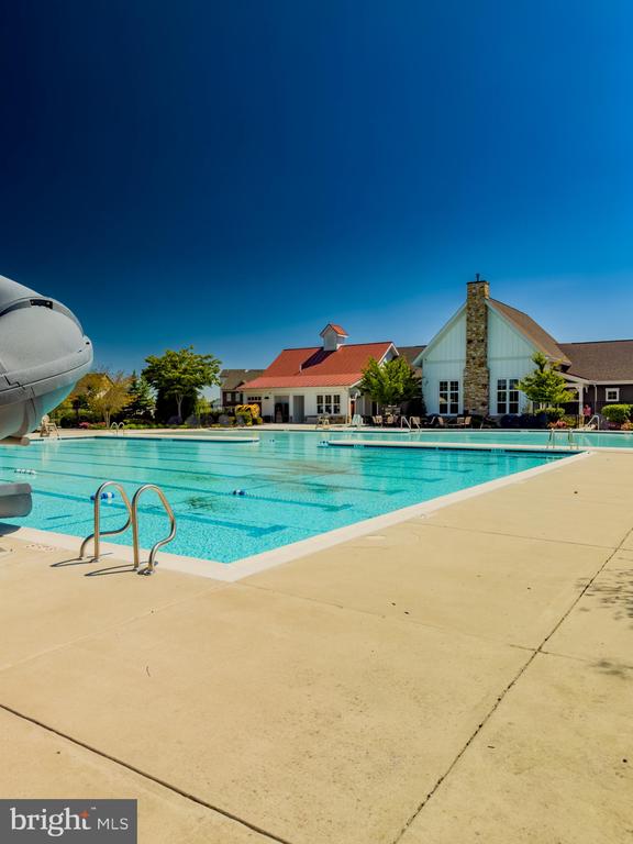 11058 EMERALD CROWN DRIVE