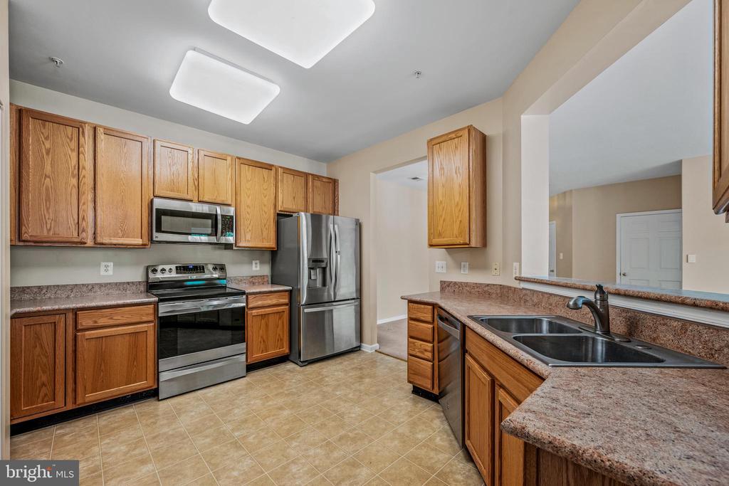 6220 GLEN VALLEY TERRACE 3G